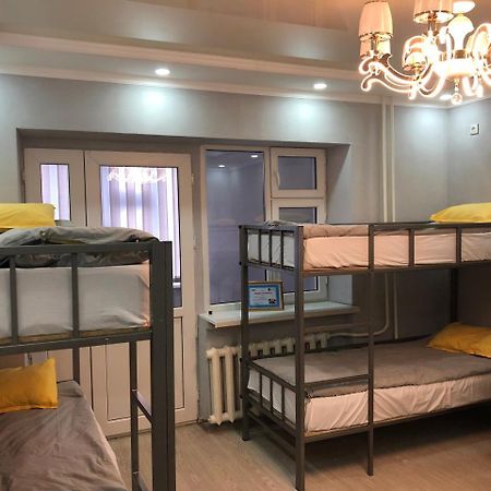 Flow Hostel Bishkek Bagian luar foto